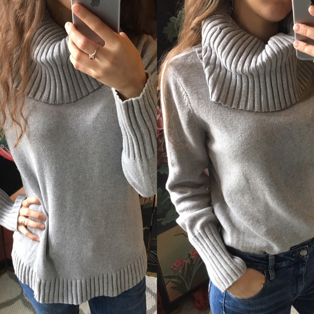 Nautica Ribbed Knit Turtle / Cowl Neck Sweater
